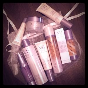 BRAND NEW Meaningful Beauty DELUX grab bag!!!